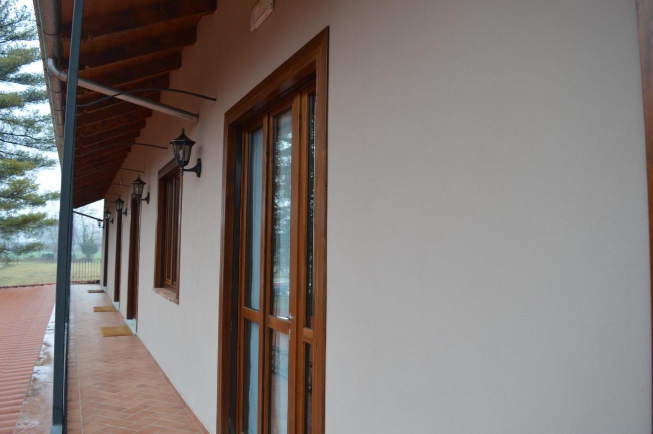 La Locanda Della Staffa Pombia Kültér fotó