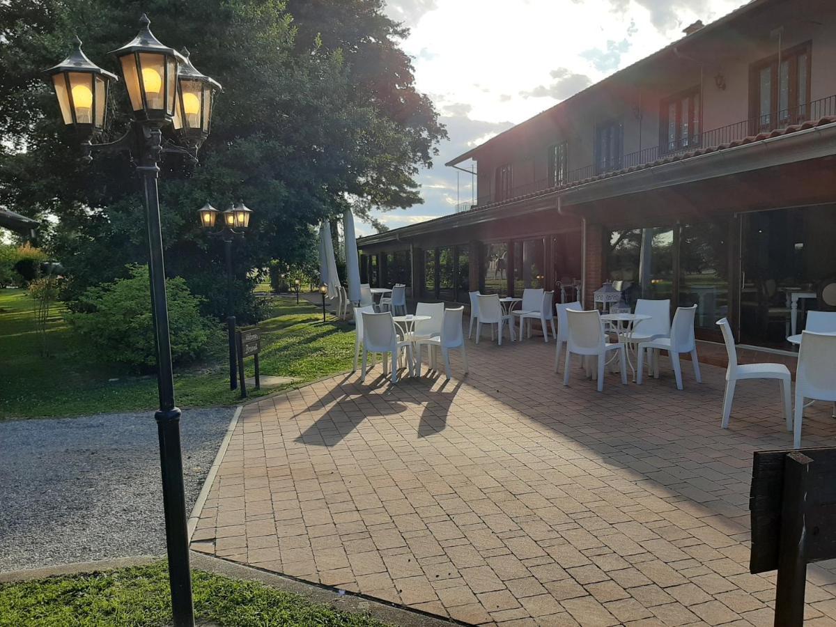 La Locanda Della Staffa Pombia Kültér fotó